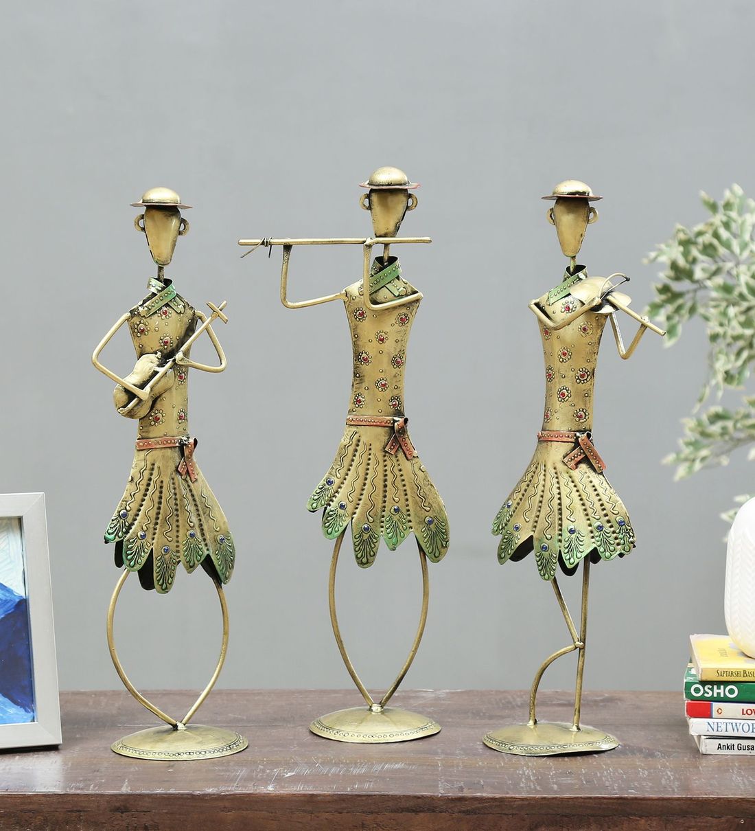 Lady Human Figurine Set Of 3 table decor