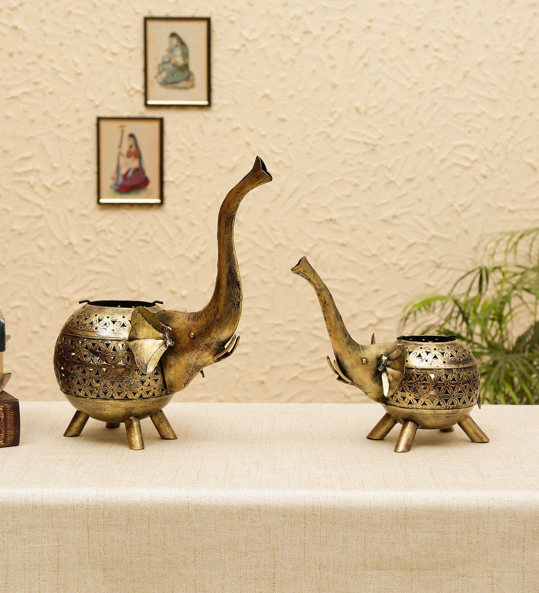 Elephant Tealight Trunk Up S-2 table decor