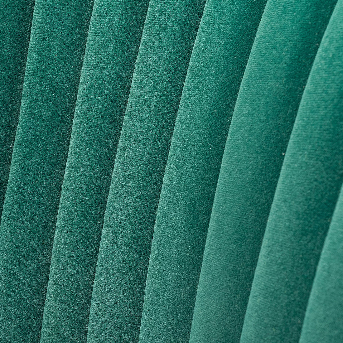 Classic Curved Back Teal Velvet Lounch Chair